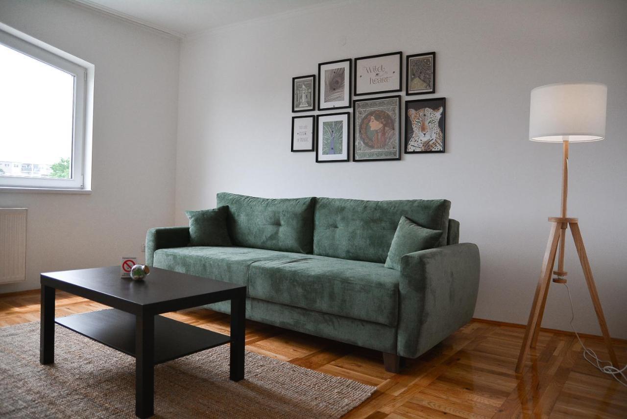 Crown Apartment 2 苏博蒂察 外观 照片